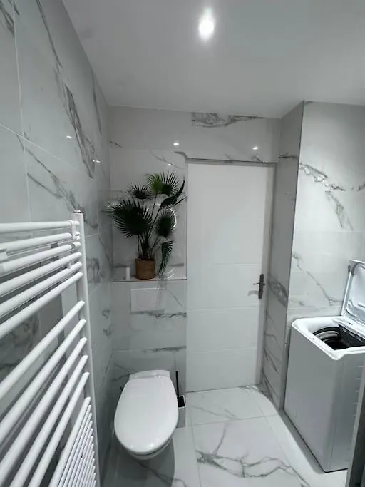 Superbe Studio Avec Balcon Rue D'Antibes Cannes Apartment