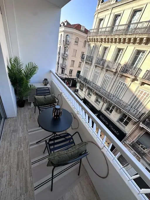 Superbe Studio Avec Balcon Rue D'Antibes Cannes